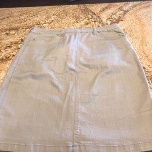 French Dressing gray stretch skirt